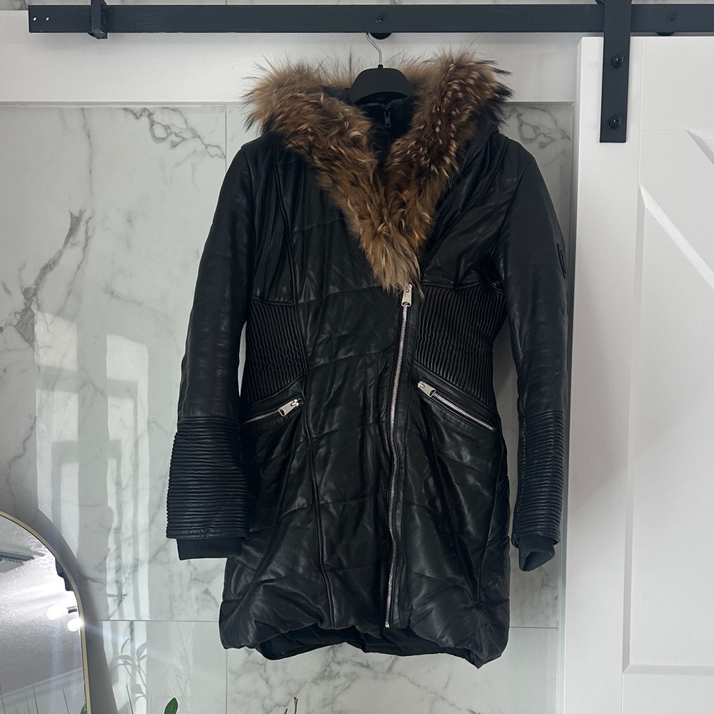 Elegant Black Genuine Leather Coat with Genuine Fur Trim